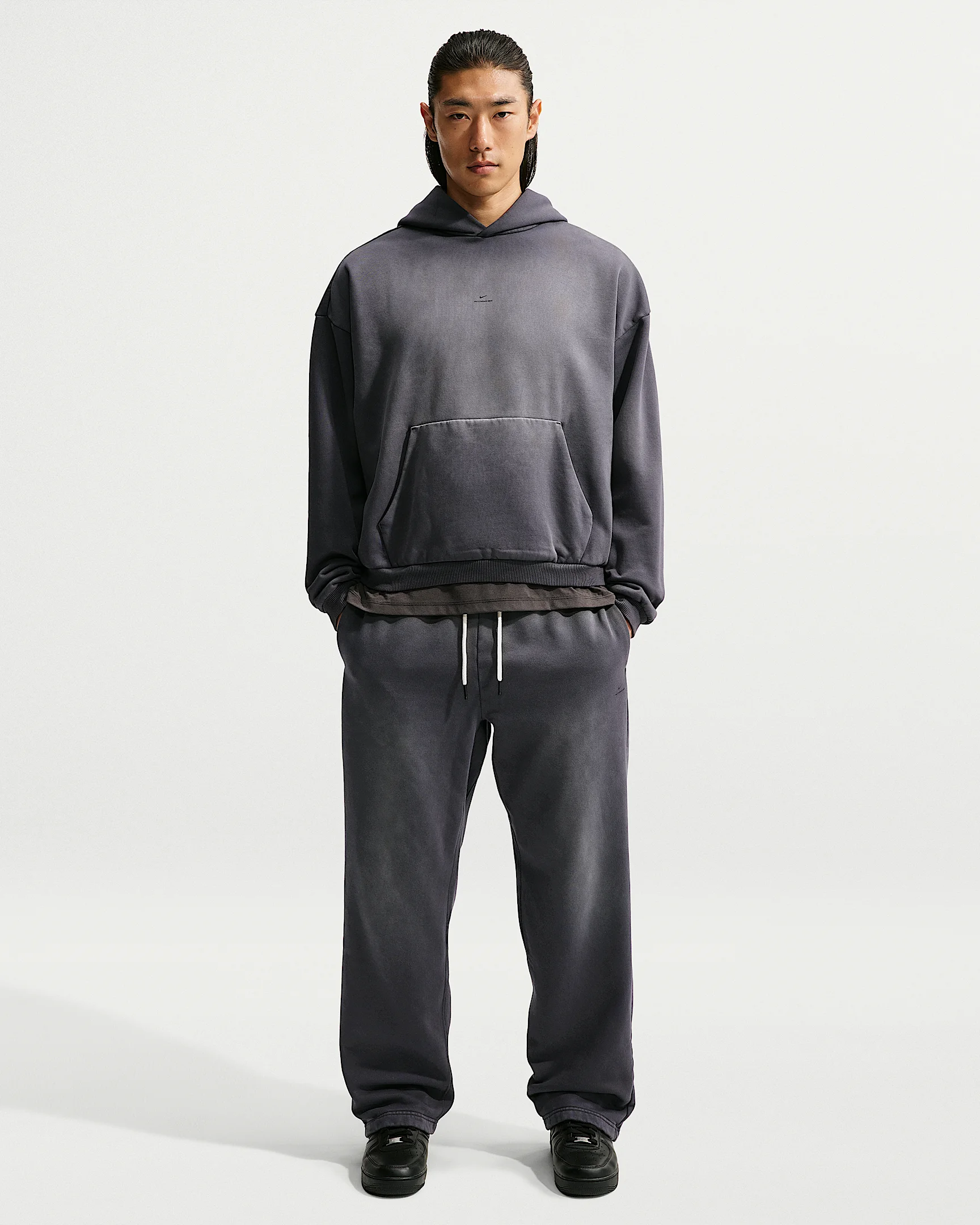 Nike Standard Issue Men's Brushed Heavy Oversized Basketball Pants - 1