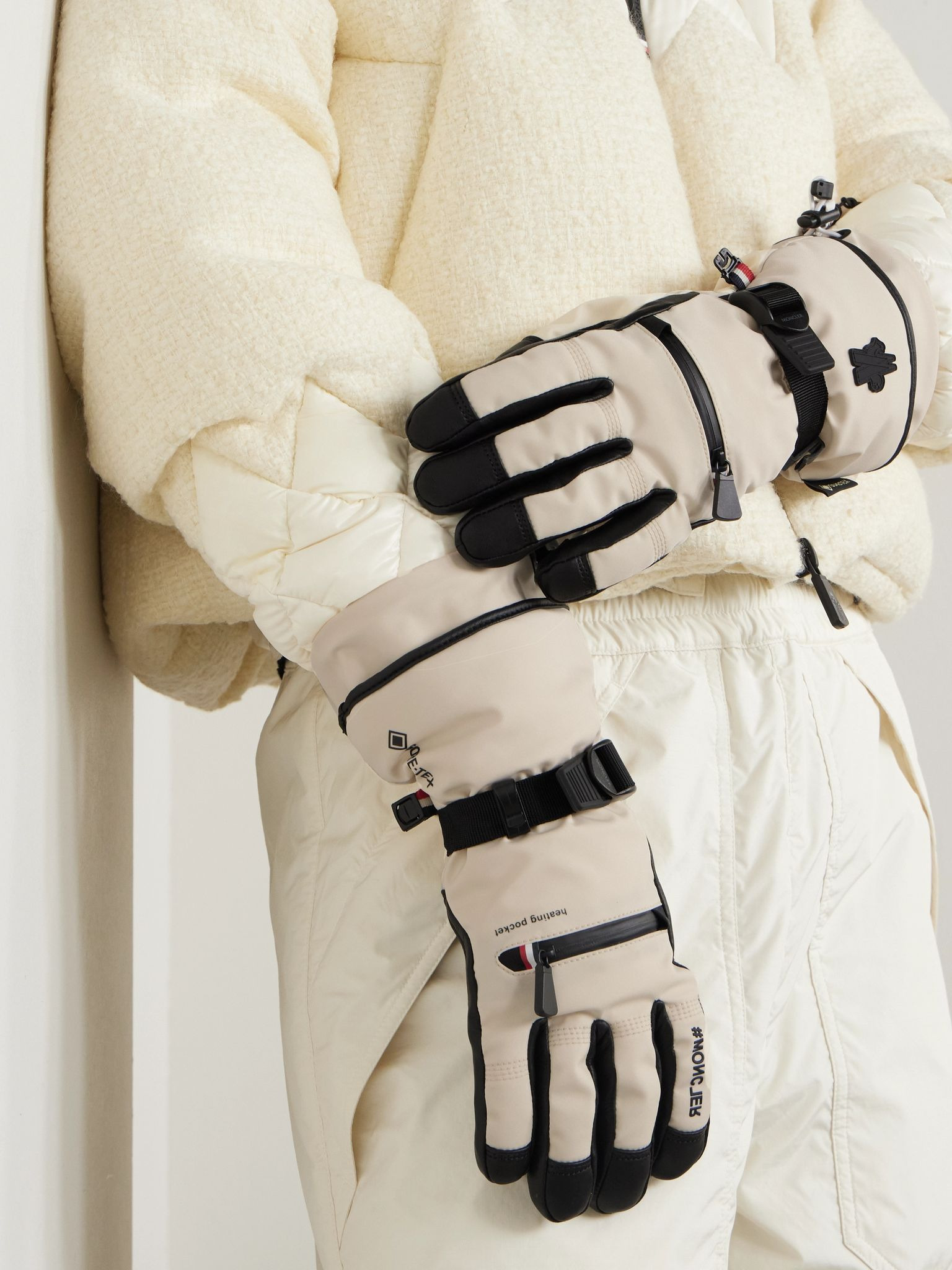 Appliquéd paneled GORE-TEX® and leather gloves White - 2