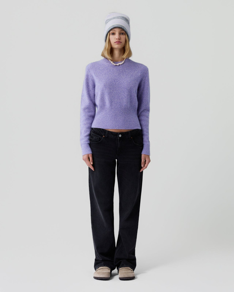 GUEST IN RESIDENCE Alina Crew outlook