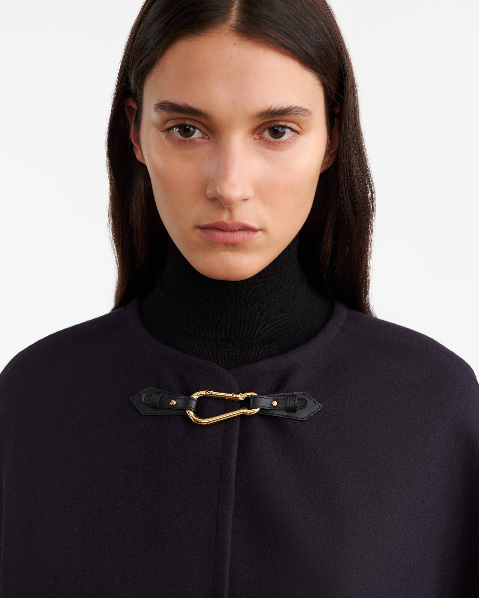 ARIANNA CAPE - 3