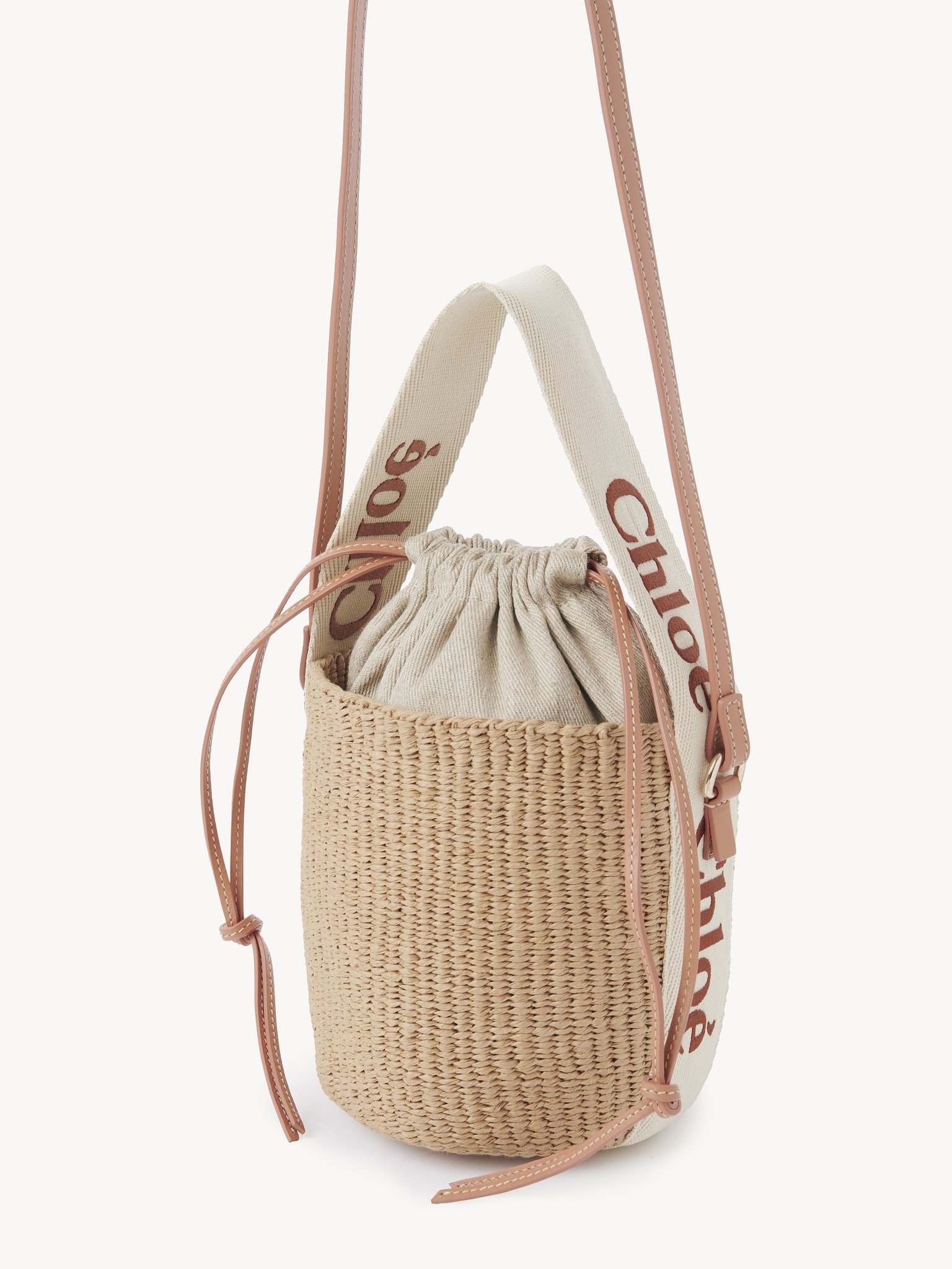 SMALL WOODY BASKET IN NATURAL FIBERS - 3