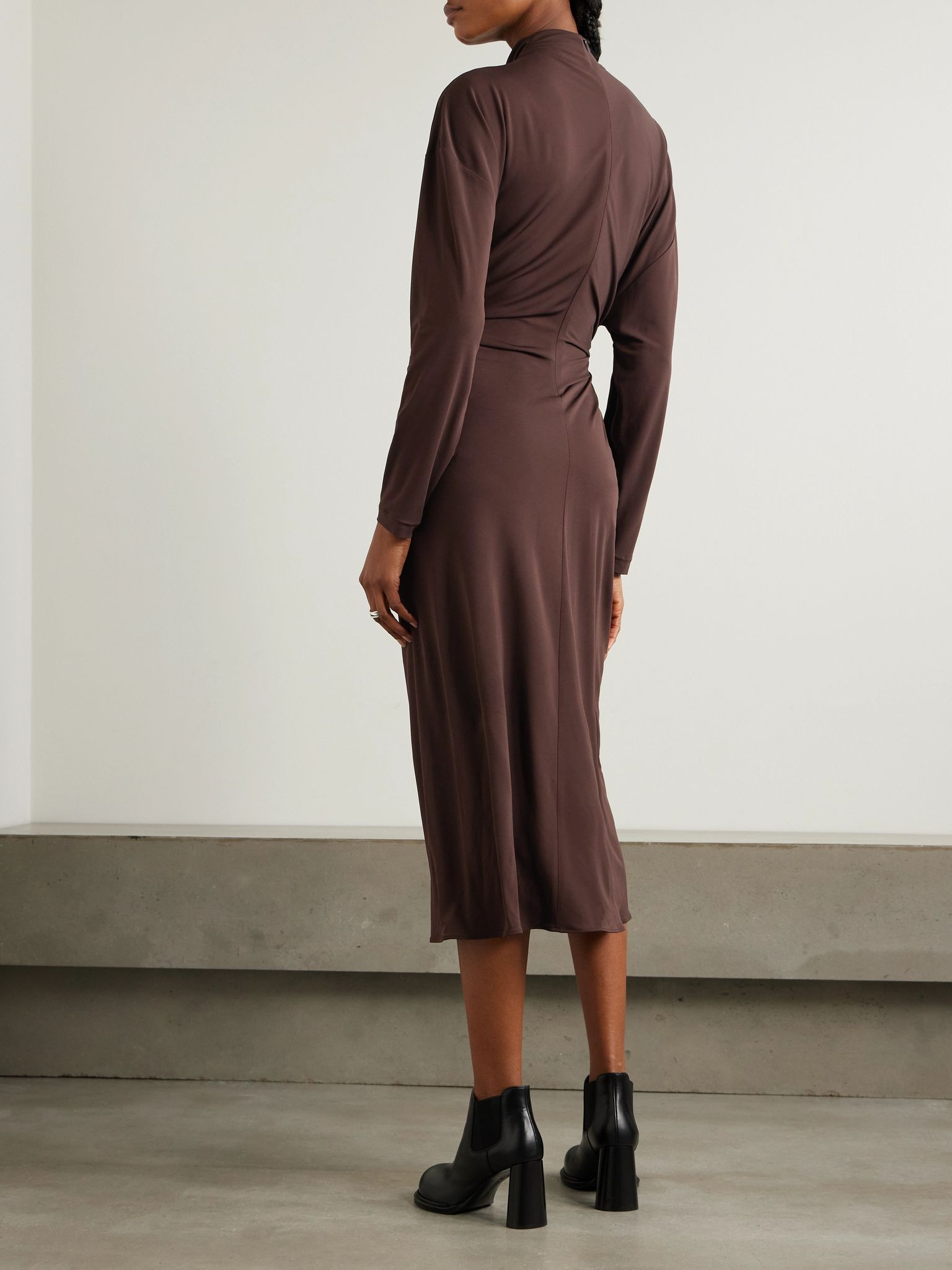 Gathered embellished crepe-jersey midi dress Brown - 3