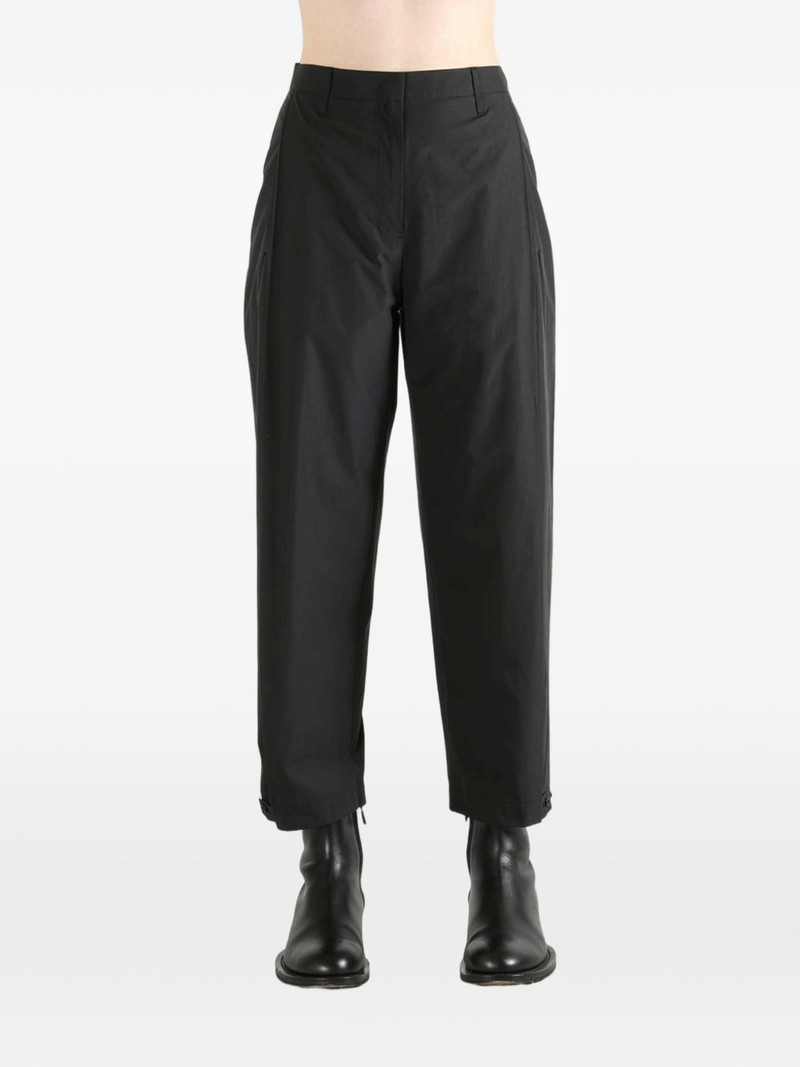 AMOMENTO pleated button-cuff trousers outlook
