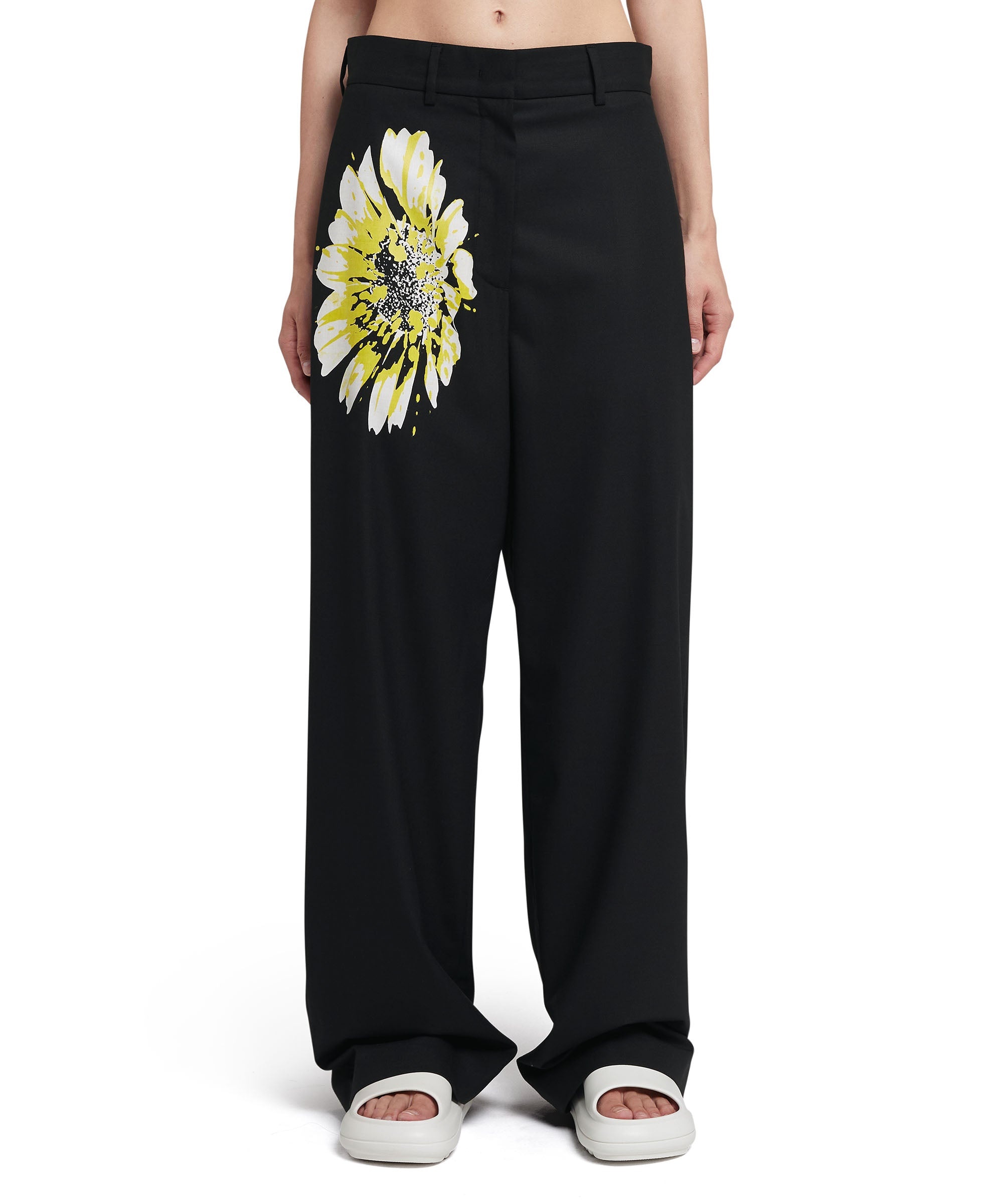 Fresh wool roomy pants with daisy print - 2