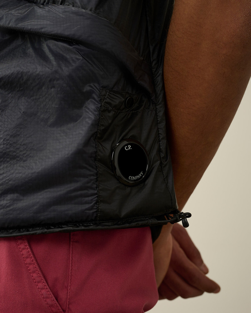 Nada Shell Vest 4
