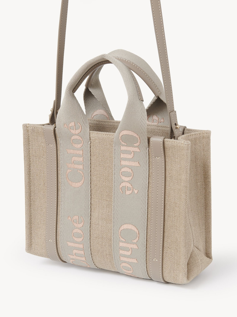 Chloé SMALL WOODY TOTE BAG IN LINEN outlook
