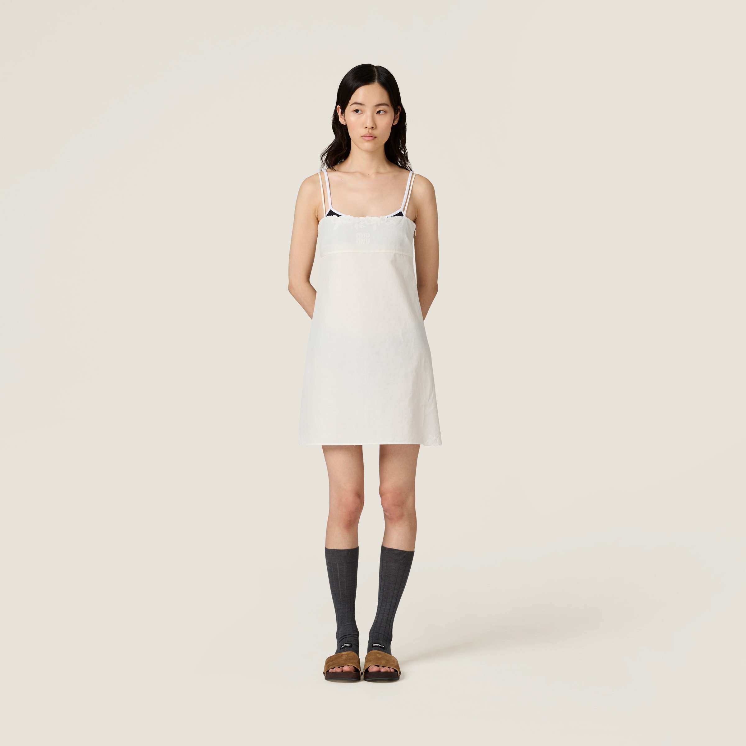 Embroidered slubbed canvas mini-dress - 2