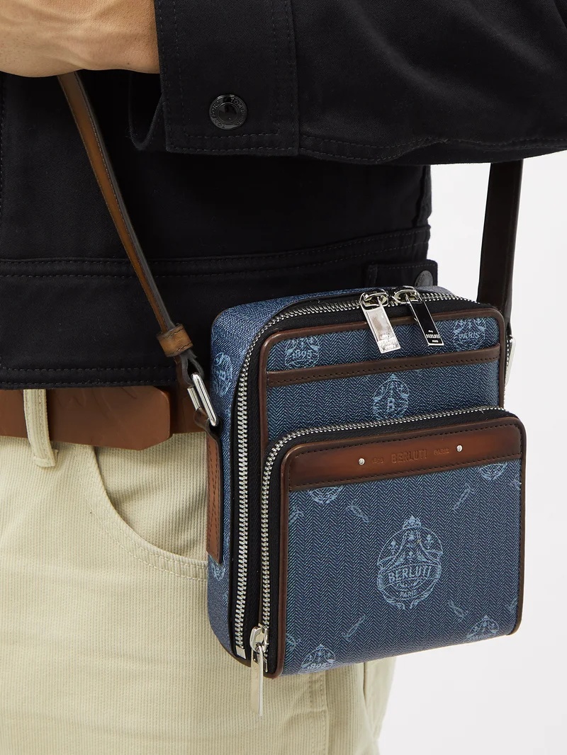 Miles crest-logo canvas and leather messenger bag - 3