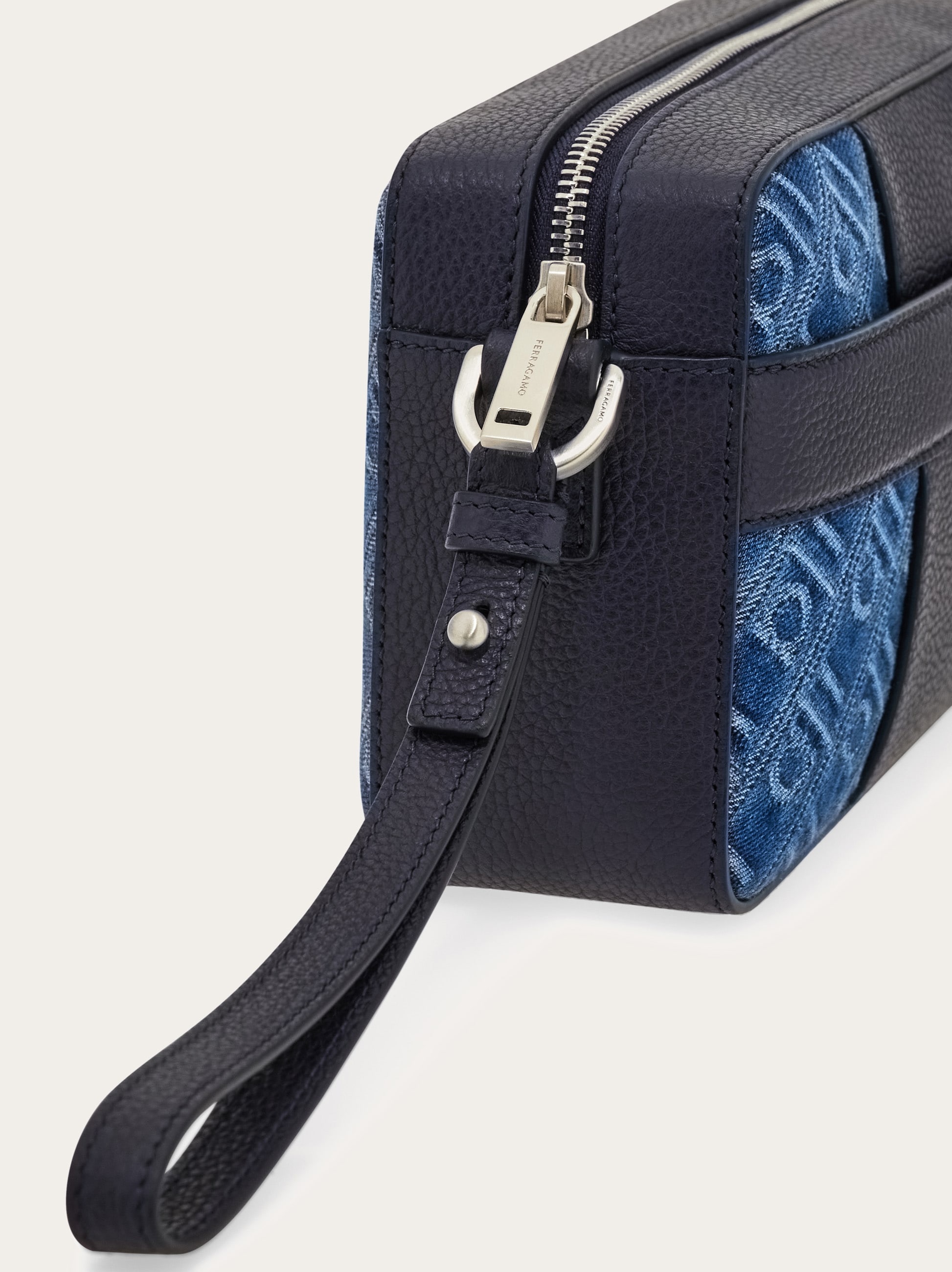 Ferragamo Monogram crossbody - 8