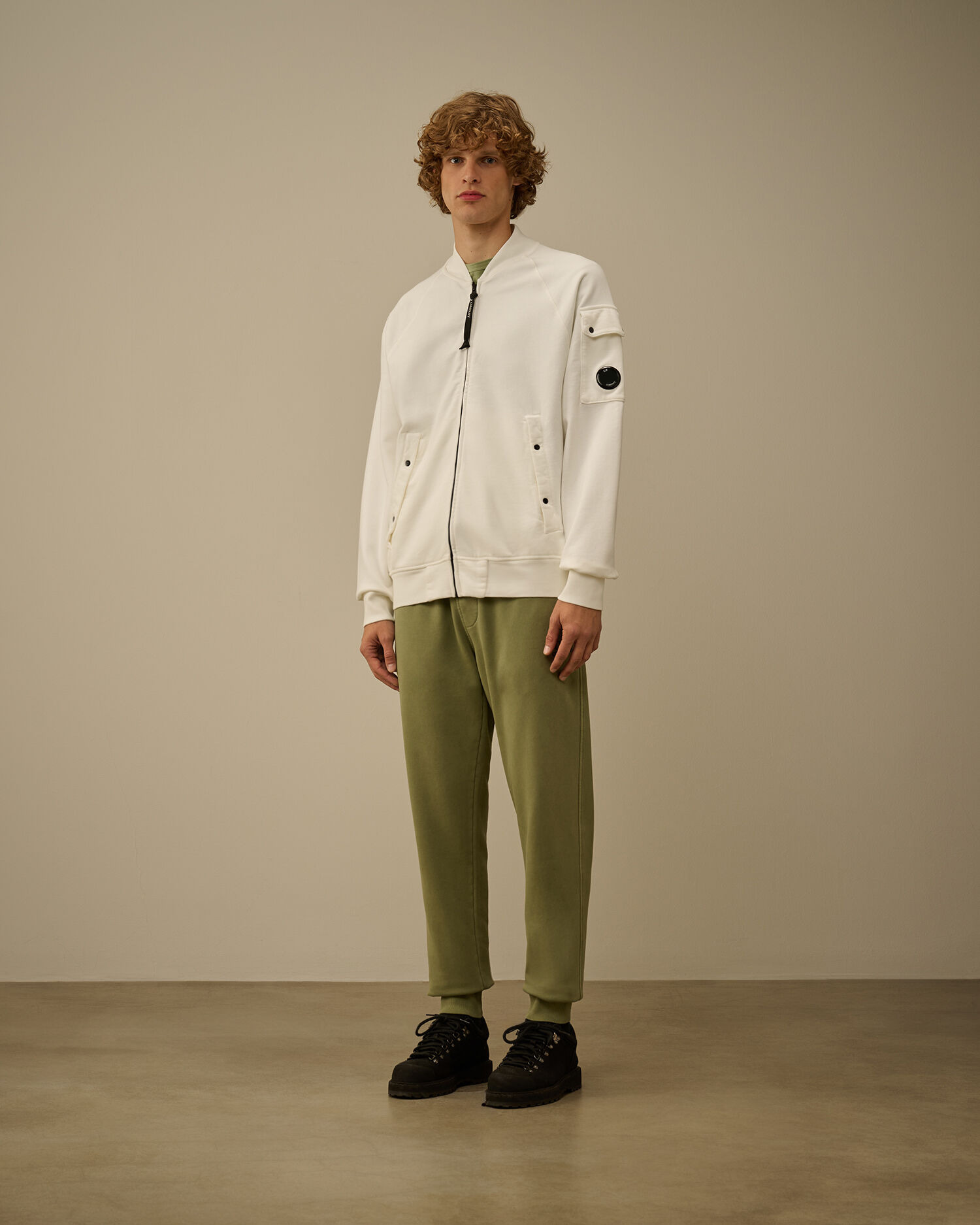 Brushed and Emerized Diagonal Fleece Logo Sweatpants - 2