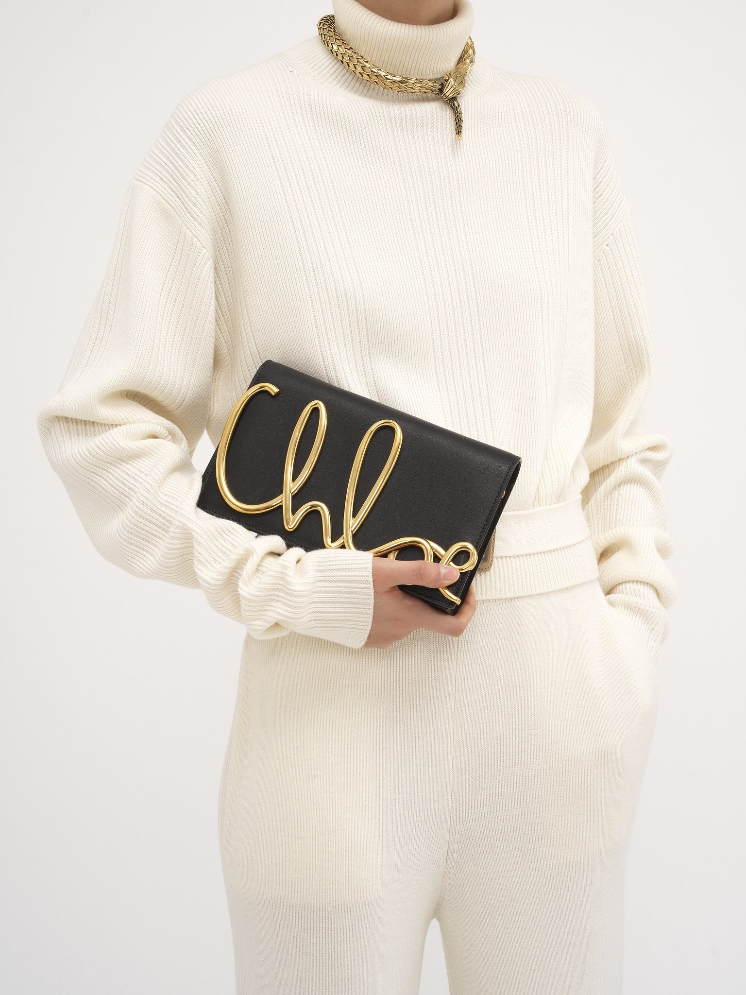 THE CHLOÉ ICONIC CROSSBODY BAG IN SOFT LEATHER - 8