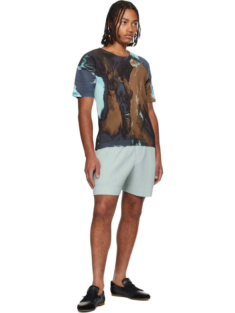 ISSEY MIYAKE Blue Monthly Color July Shorts outlook