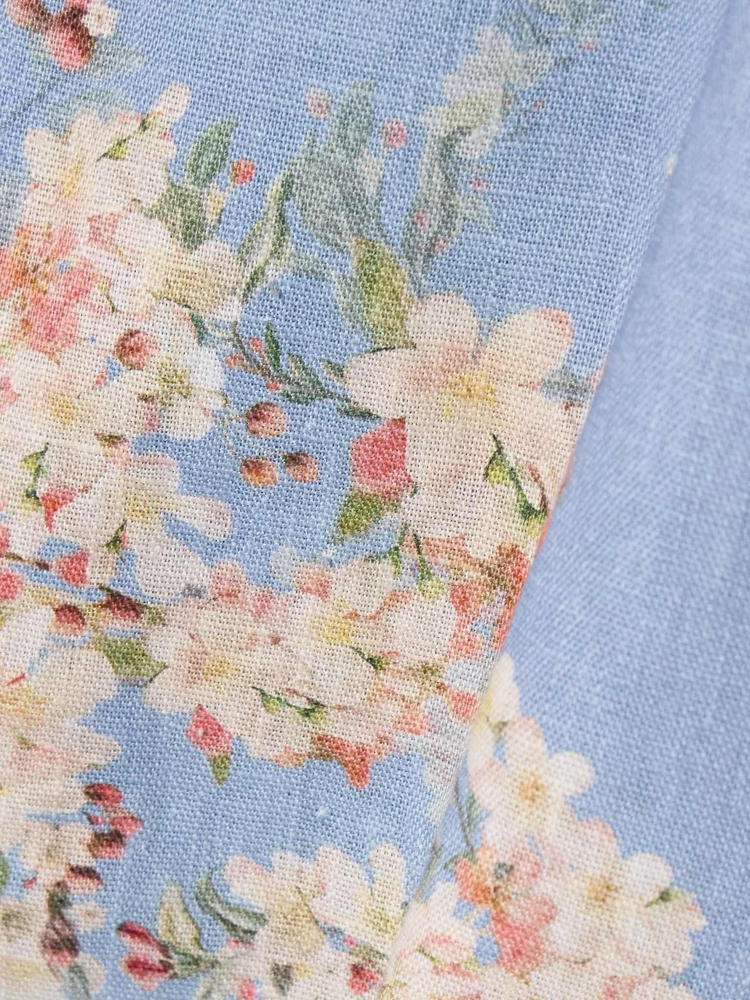 Cascadian belted lace-trimmed pleated floral-print linen shorts Blue - 5
