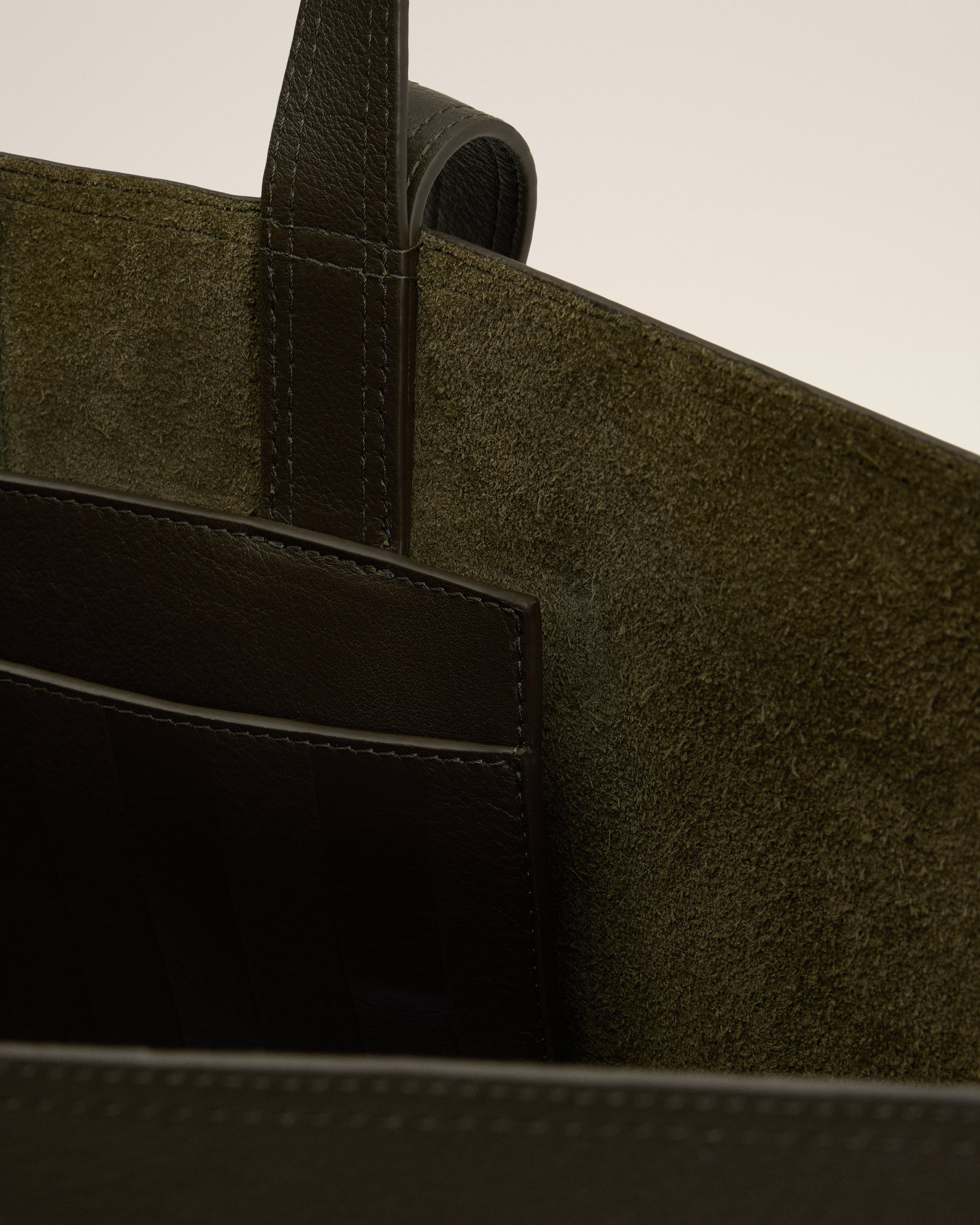 GREEN LEATHER MIDI TOTE BAG - 6