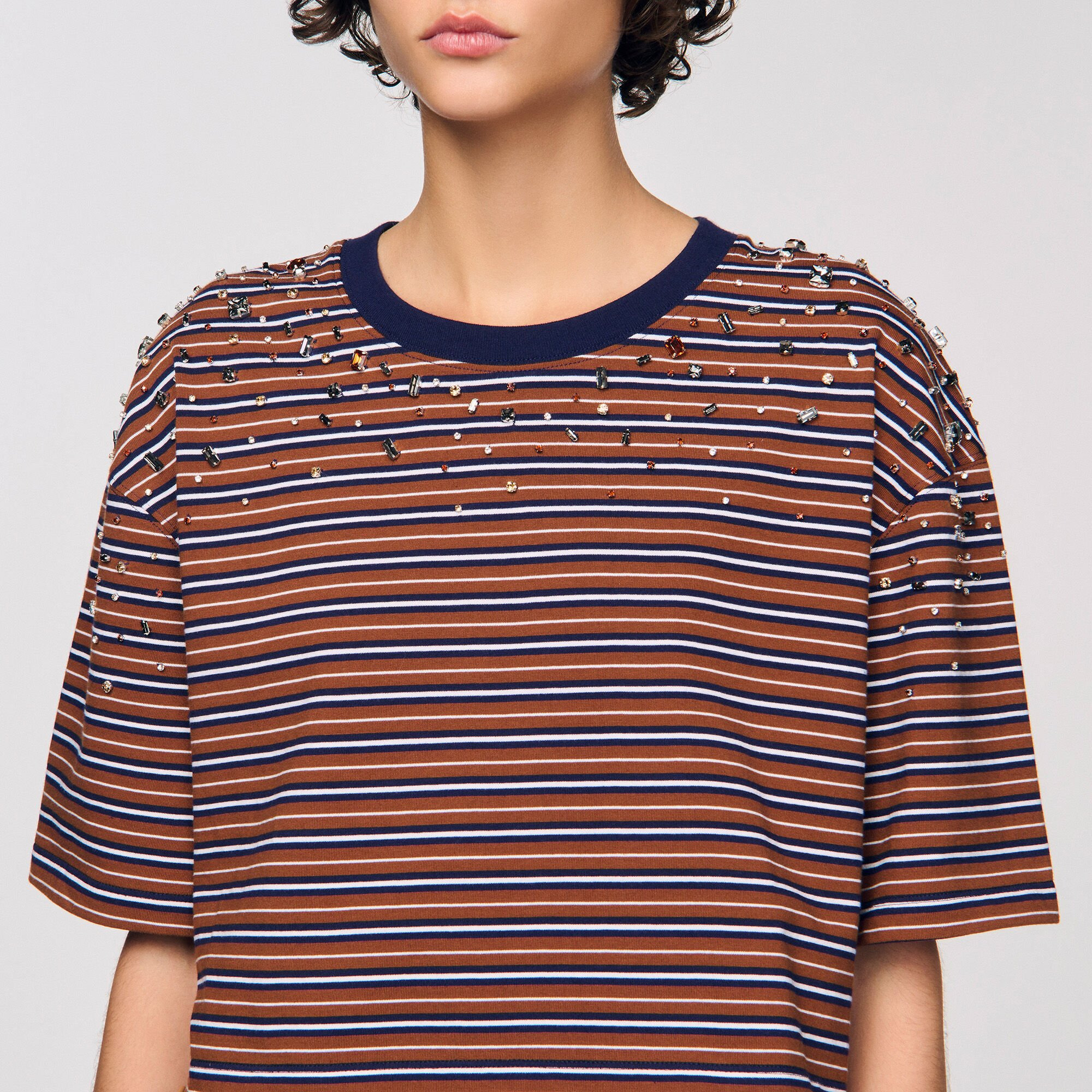 STRIPED RHINESTONE T-SHIRT - 3