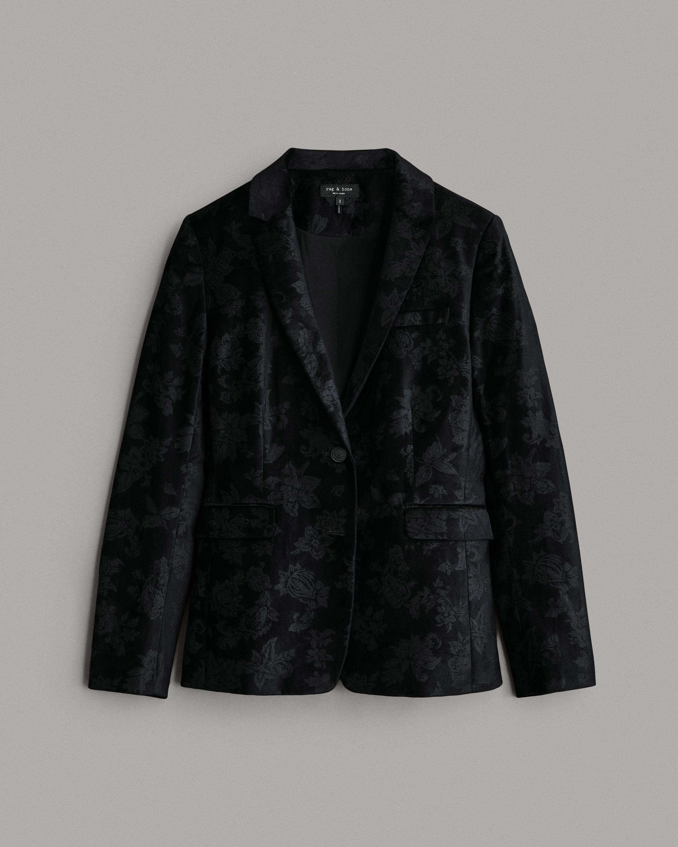 Razor Velvet Blazer
Classic Fit Blazer - 1