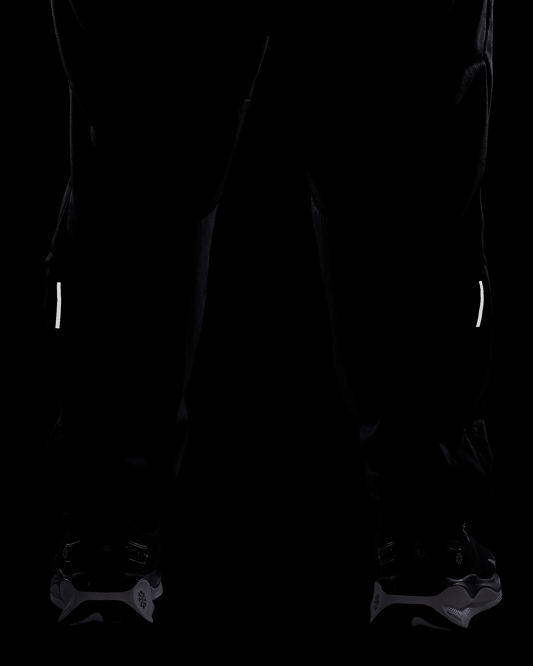 Nike Sphere Challenger Men's Therma-FIT Water-Repellent Running Pants - 20