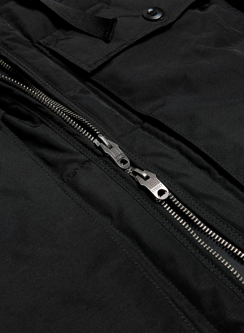 Midfield Liner in Black 10