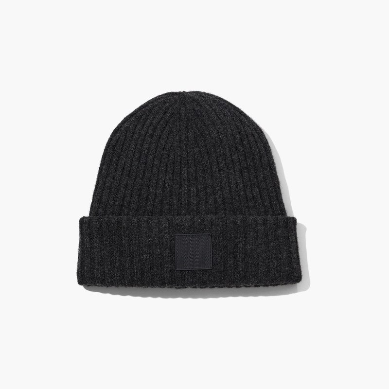 THE RIBBED BEANIE 1