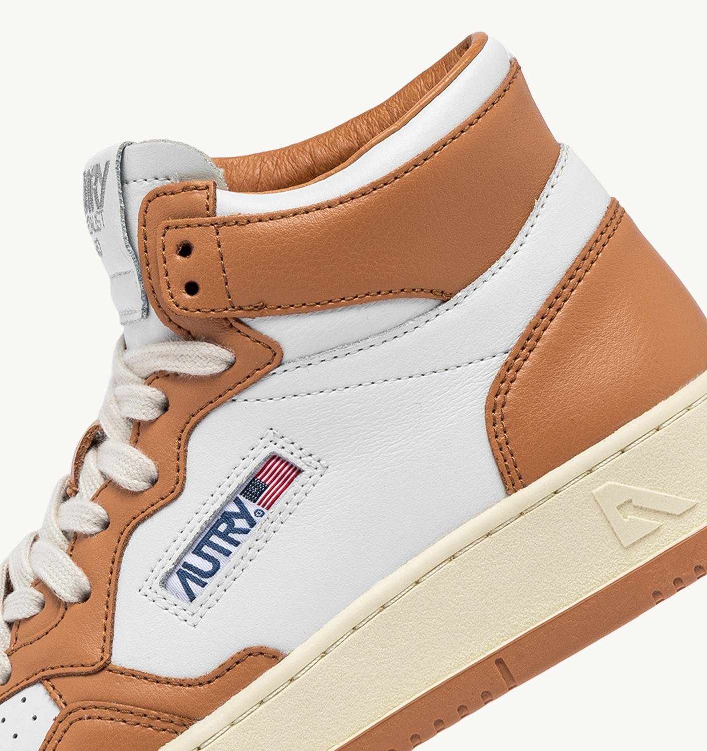 MEDALIST MID BICOLOR SNEAKERS IN WHITE AND SANDSTORM LEATHER - 6