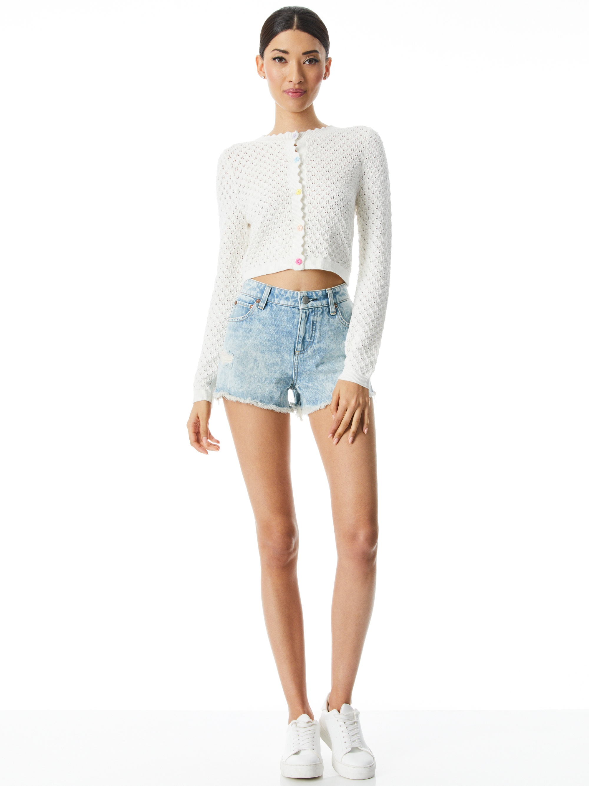 AMAZING HIGH RISE VINTAGE SHORT WITH SLIT - 4