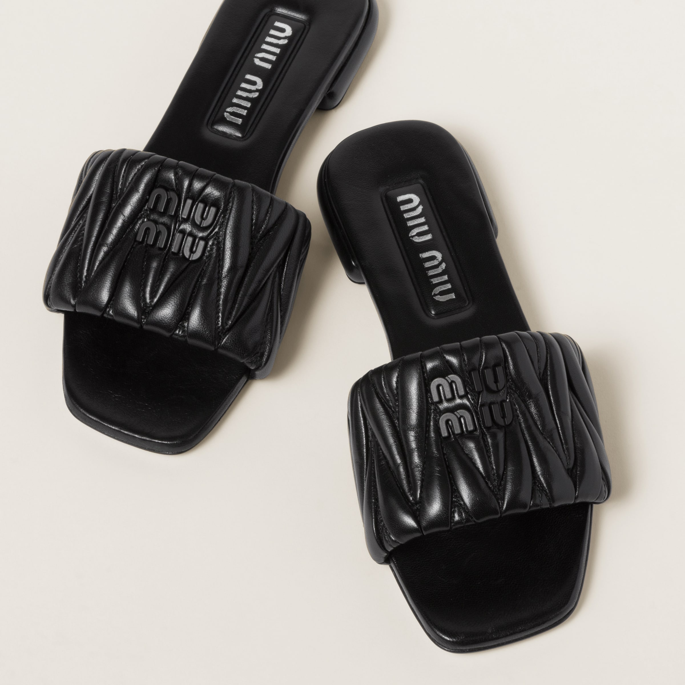 Matelassé nappa leather slides - 4