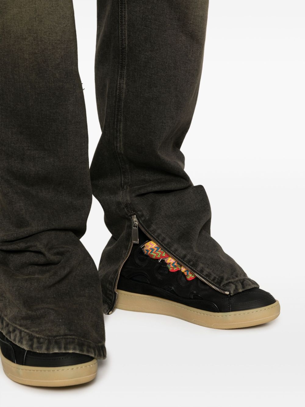 Wheel Over faded jeans - 5