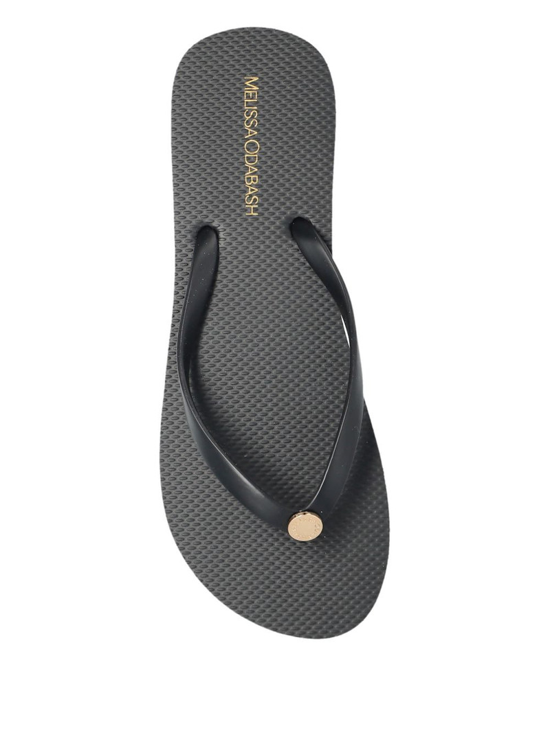 logo-detail flip flops 4