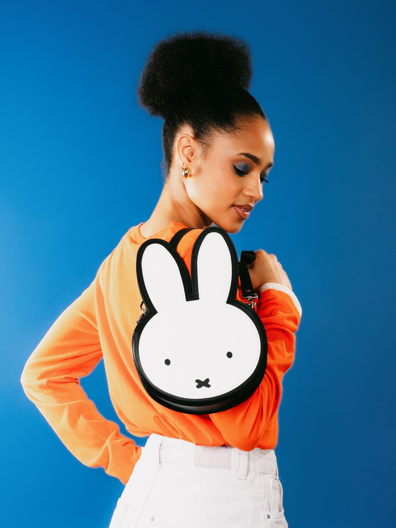 Cambridge Satchel The Miffy Face Cross-Body Bag - Black and Brilliant White outlook