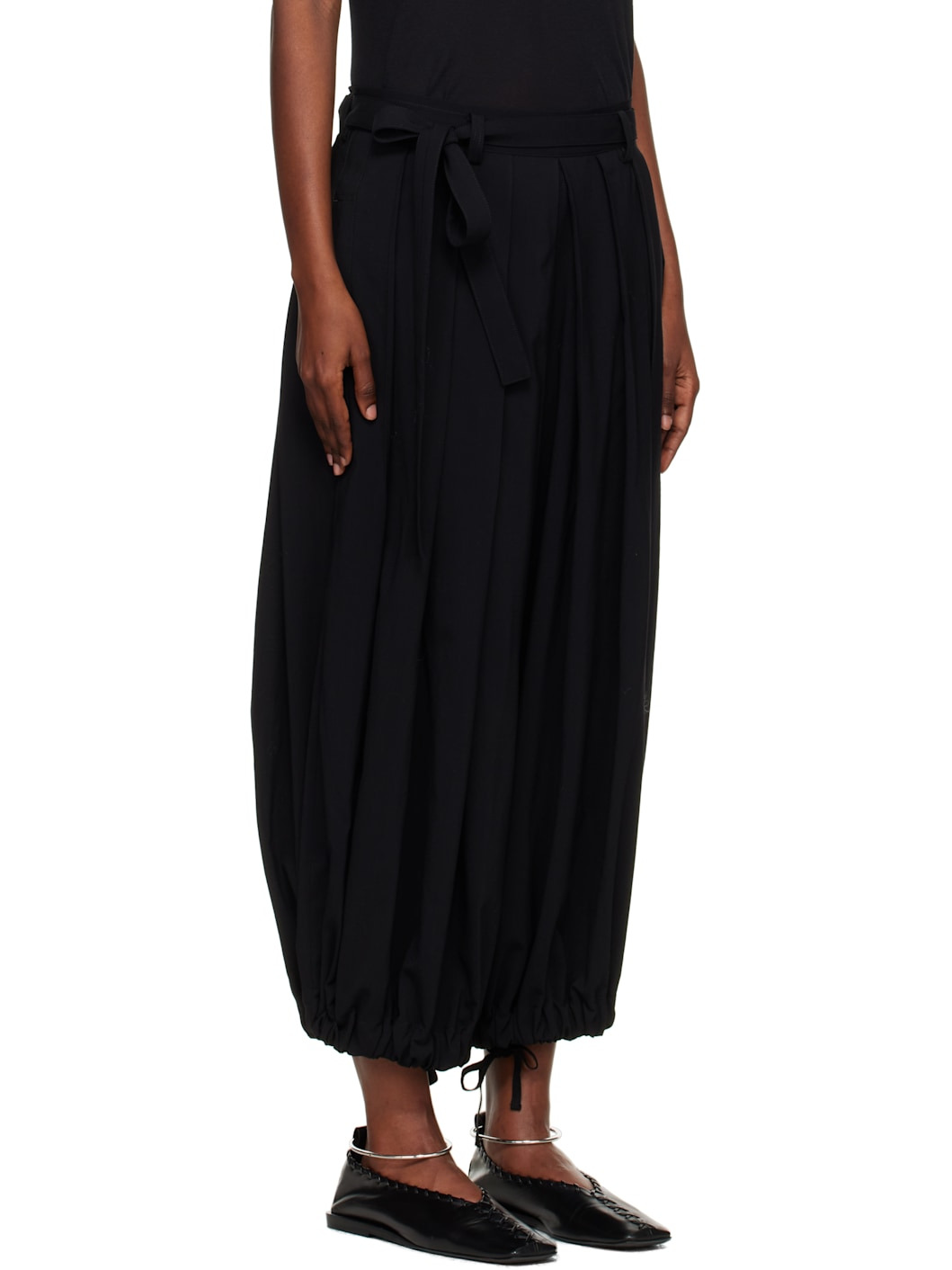 Black Hard-Twisted Lawn Tucked Trousers - 2