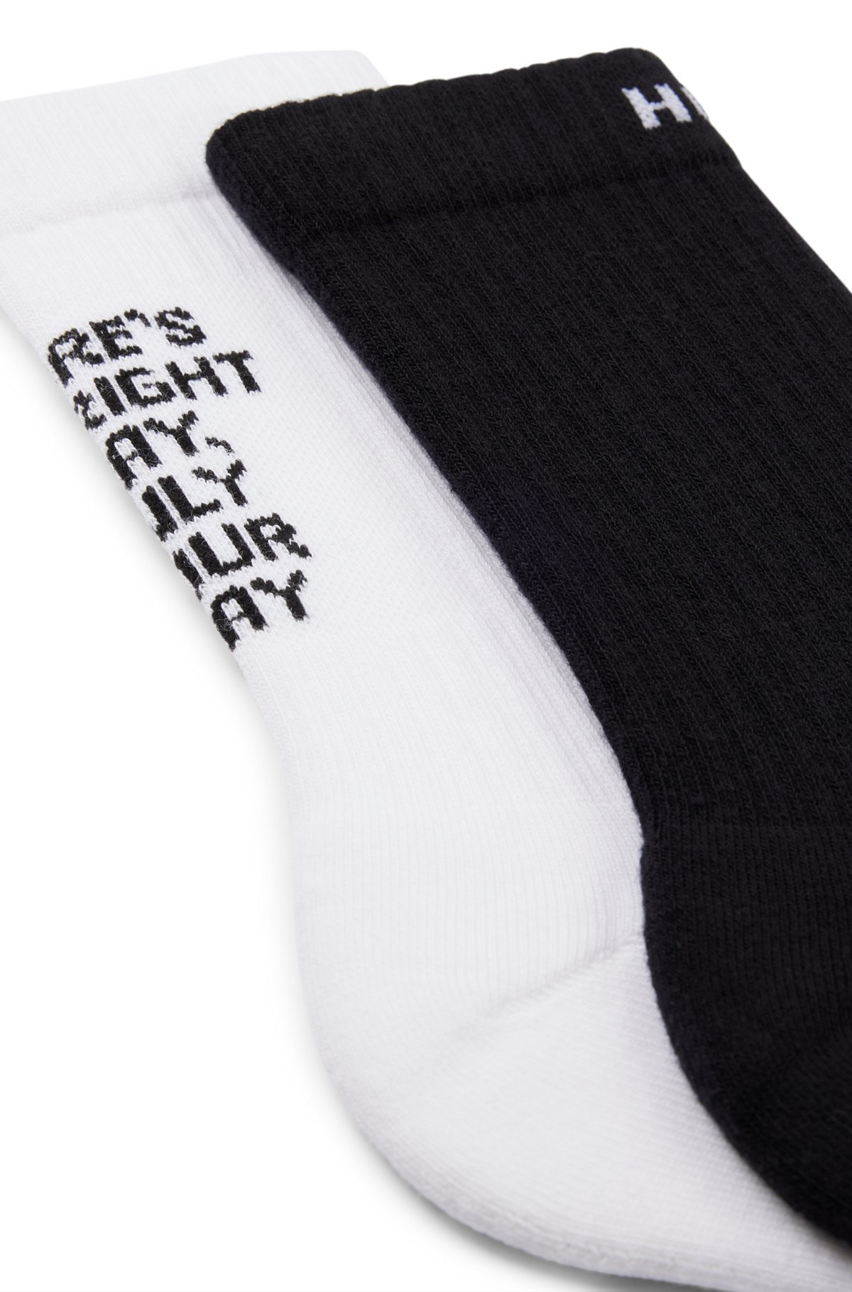TWO-PACK OF SHORT-LENGTH SOCKS - 2