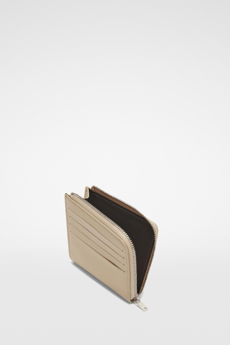 Jil Sander Card Wallet outlook