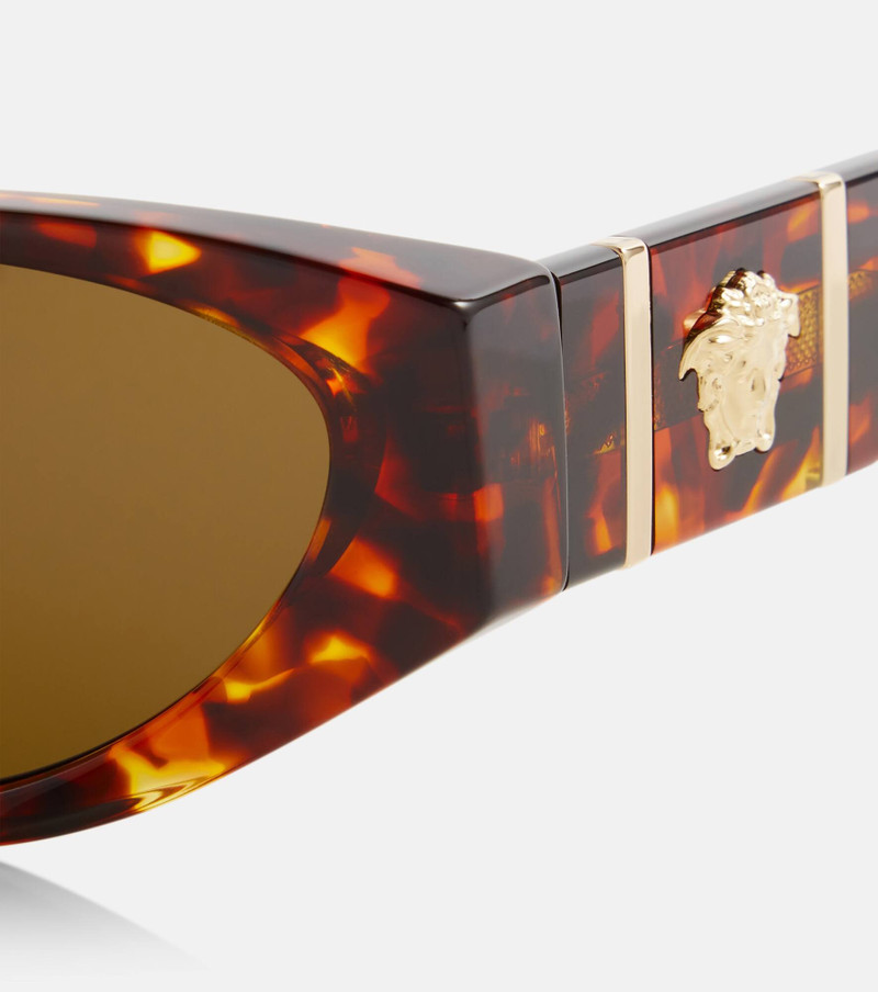 VERSACE Medusa cat-eye sunglasses outlook