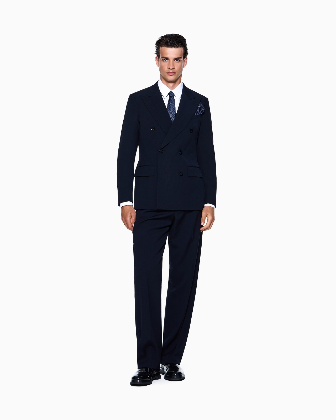 ROYAL LINE DOUBLE-BREASTED SUIT IN CANNETÉ WOOL CRÊPE - 2