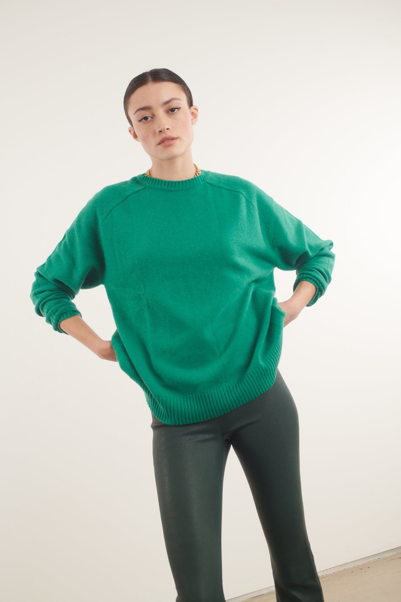 JADE CASHMERE BOYFRIEND SWEATER 3