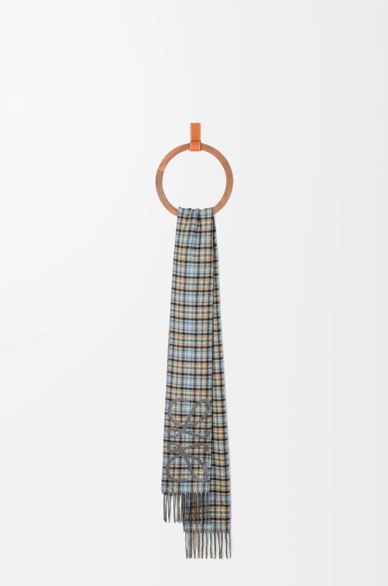 Anagram scarf in silk and cashmere 3