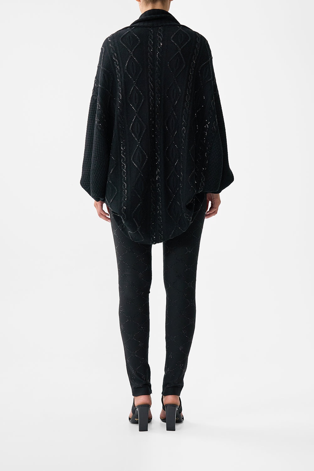 CABLE KNIT LAYER - 3