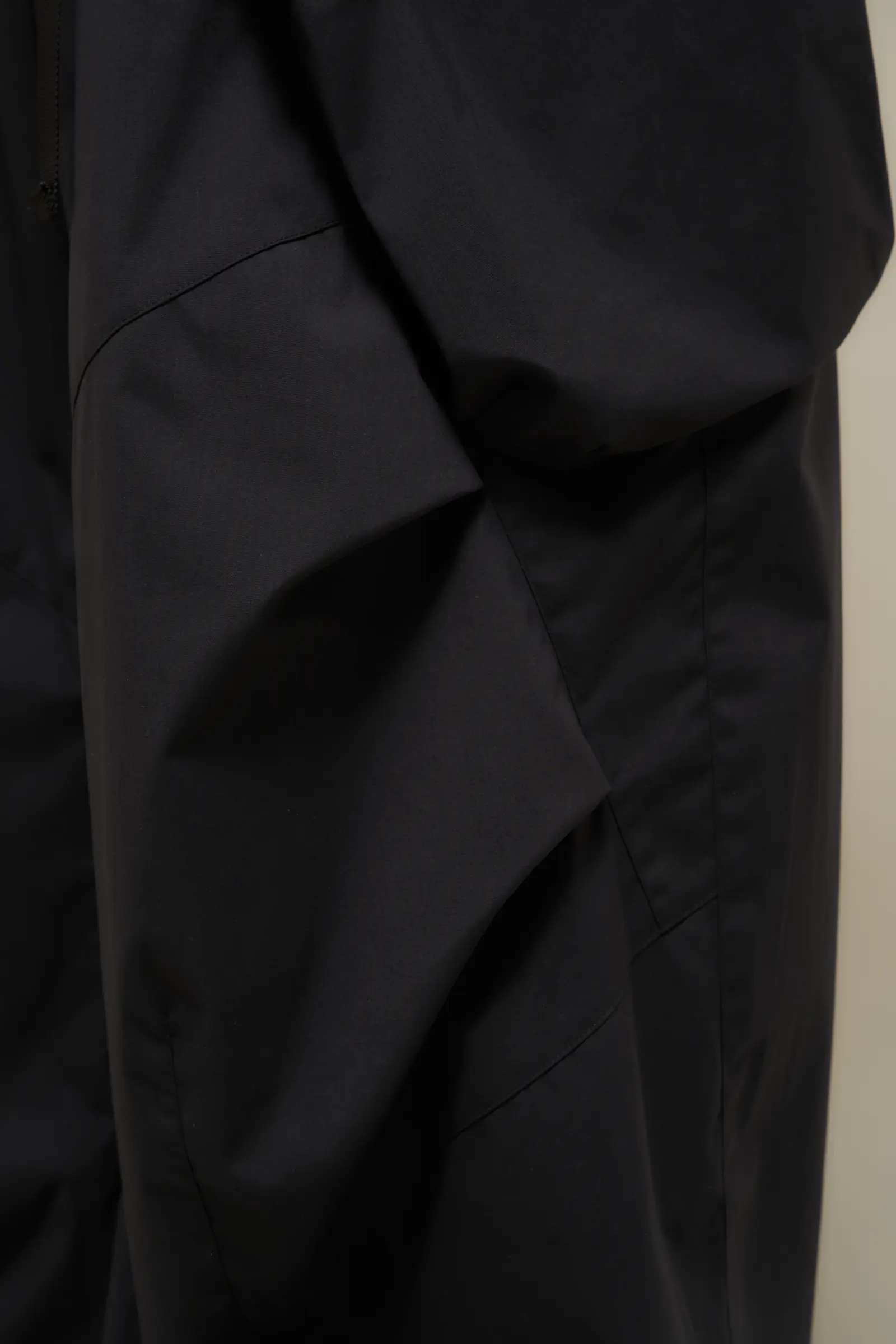 P56A-E Encapsulated Nylon Double Cargo Trouser Black - 26