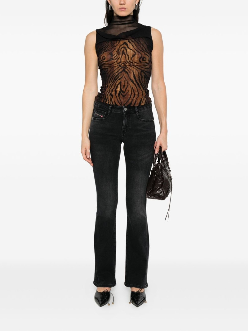 Diesel logo-tag jeans outlook