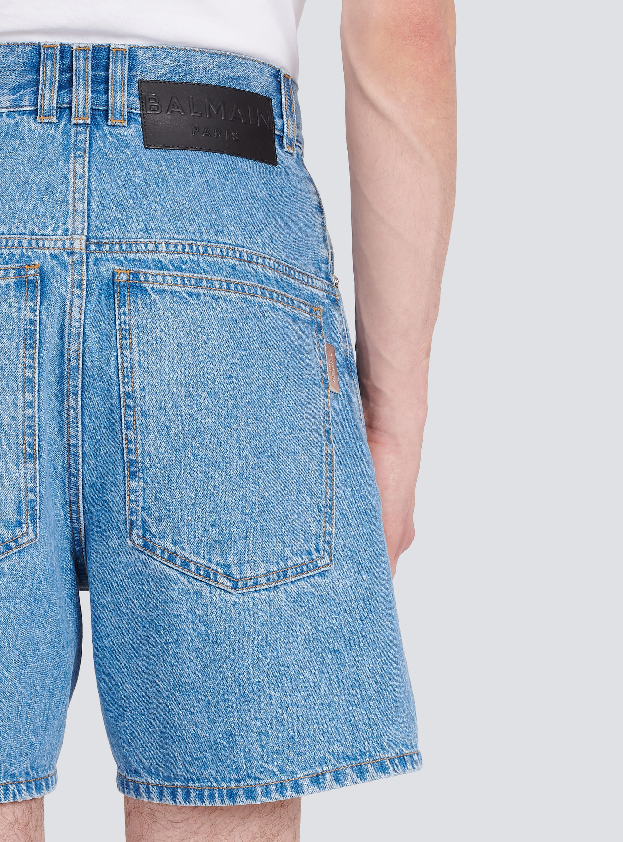 Oversized denim shorts - 8