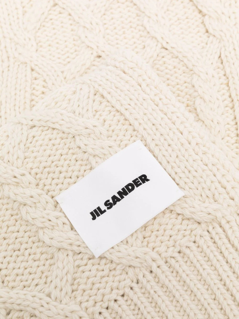 cable-knit wool scarf 3