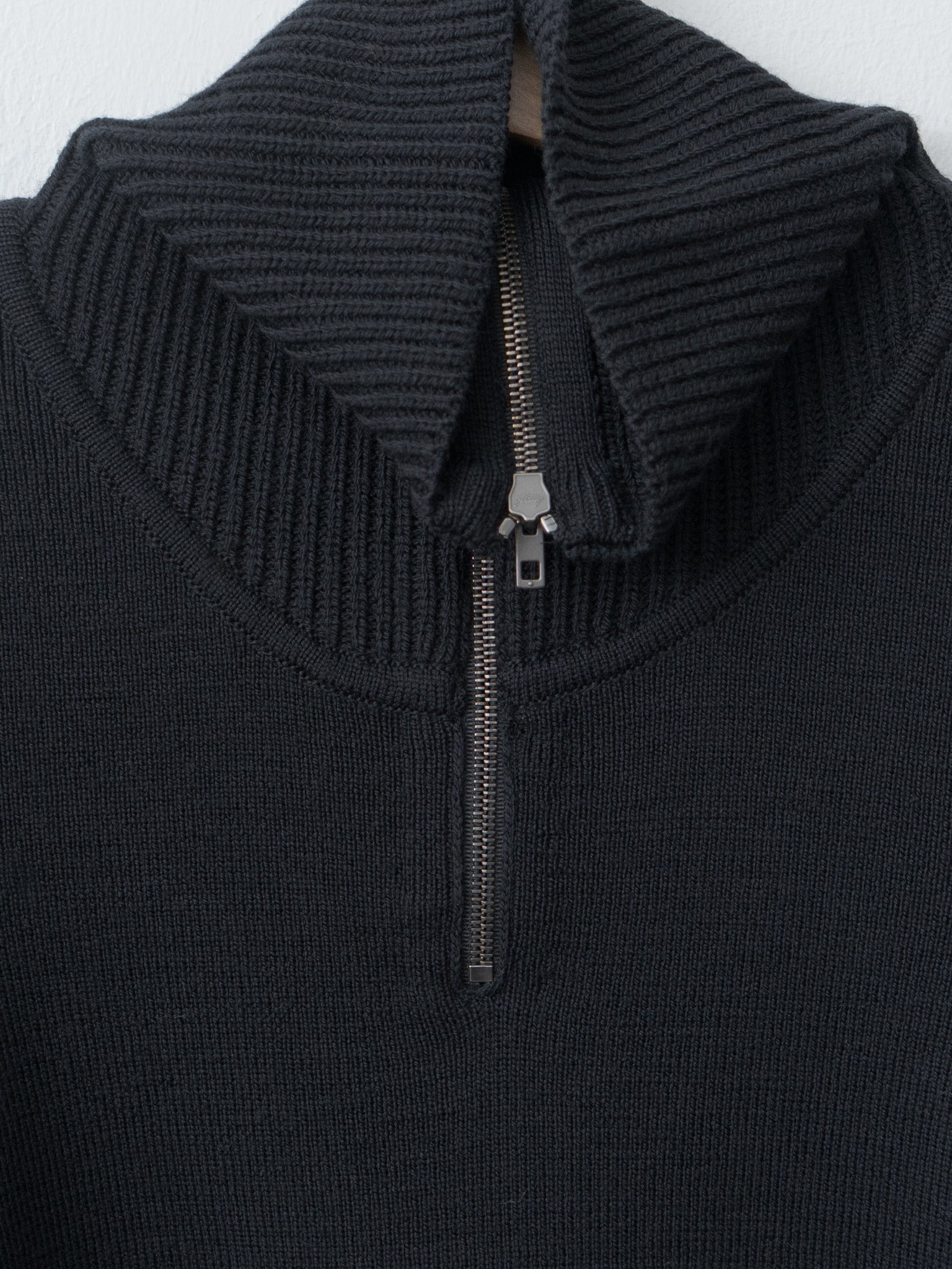 Zipped Sweater - Black - 6