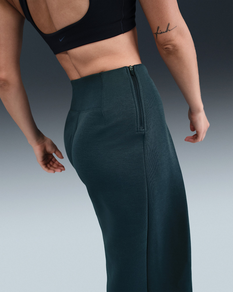 Nike Sportswear Tech Fleece Women's High-Waisted Pleated Pants 3