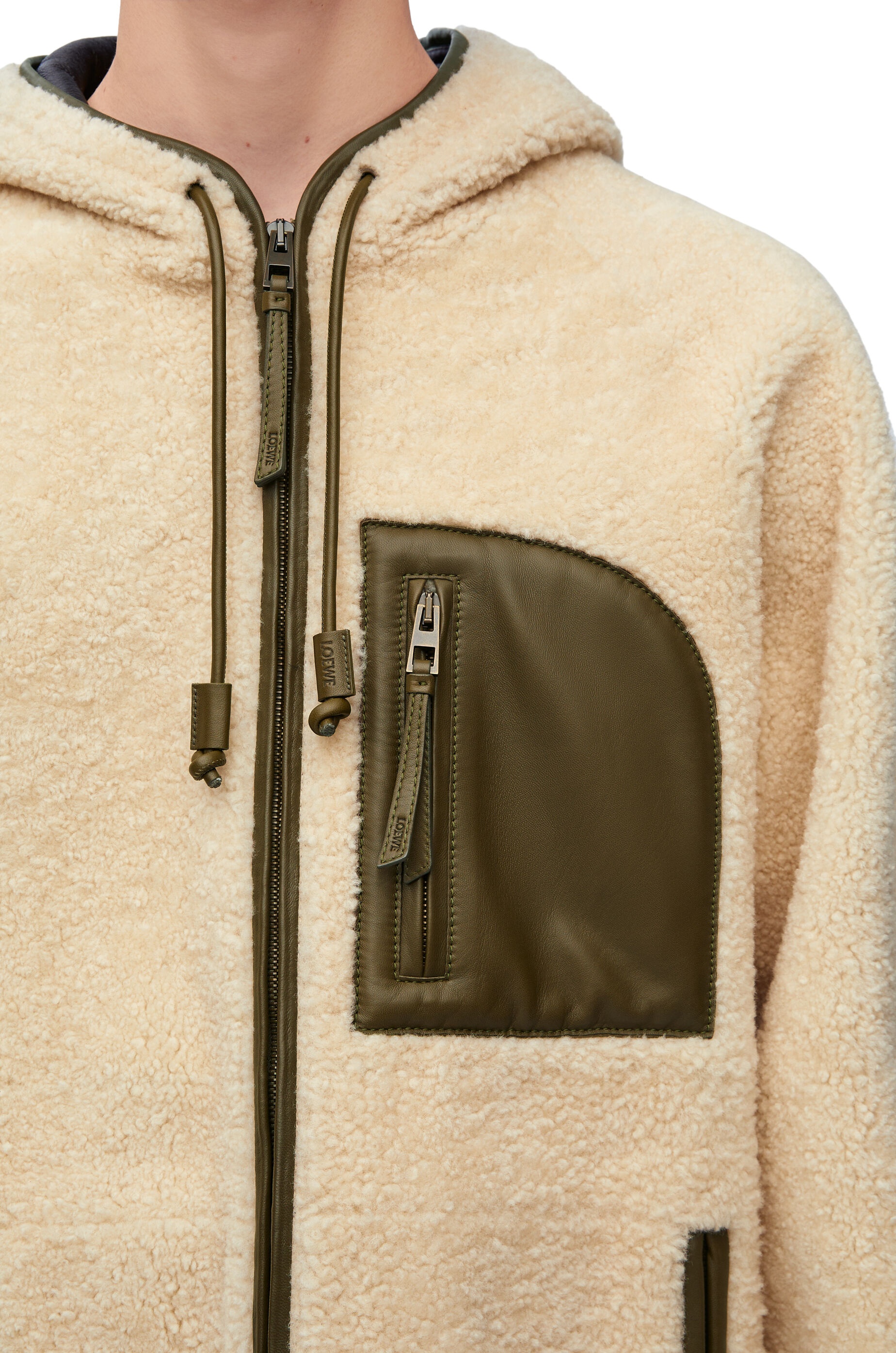Hooded jacket in shearling - 5