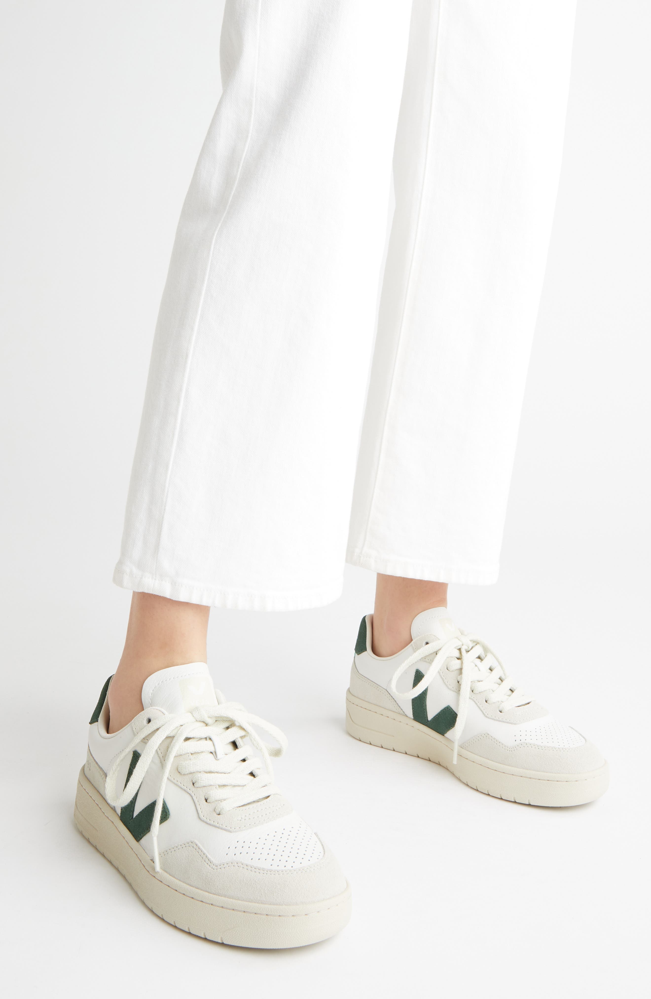 V-90 Leather Sneaker - 7