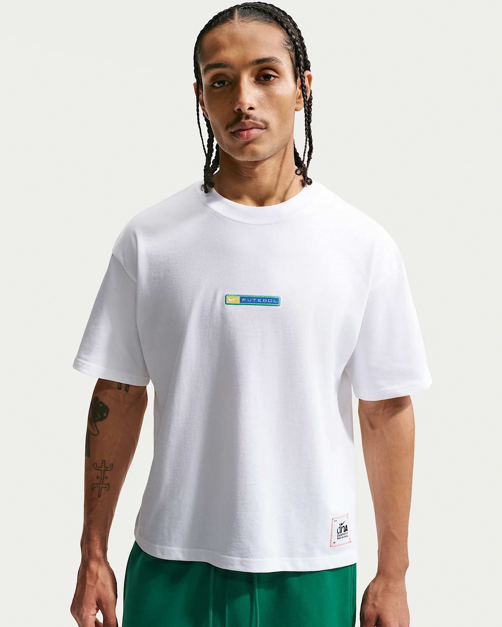 Nike Sportswear Men's T-Shirt - 1
