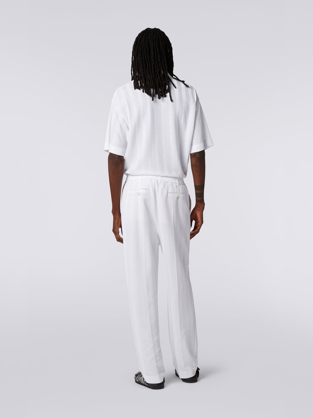 Classic plain cotton and viscose chevron trousers - 4