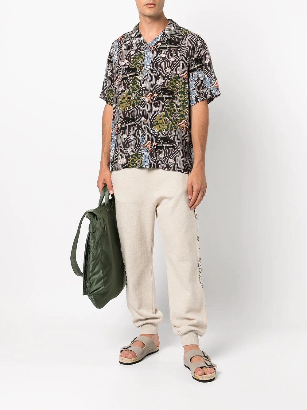 graphic-print revere shirt - 2