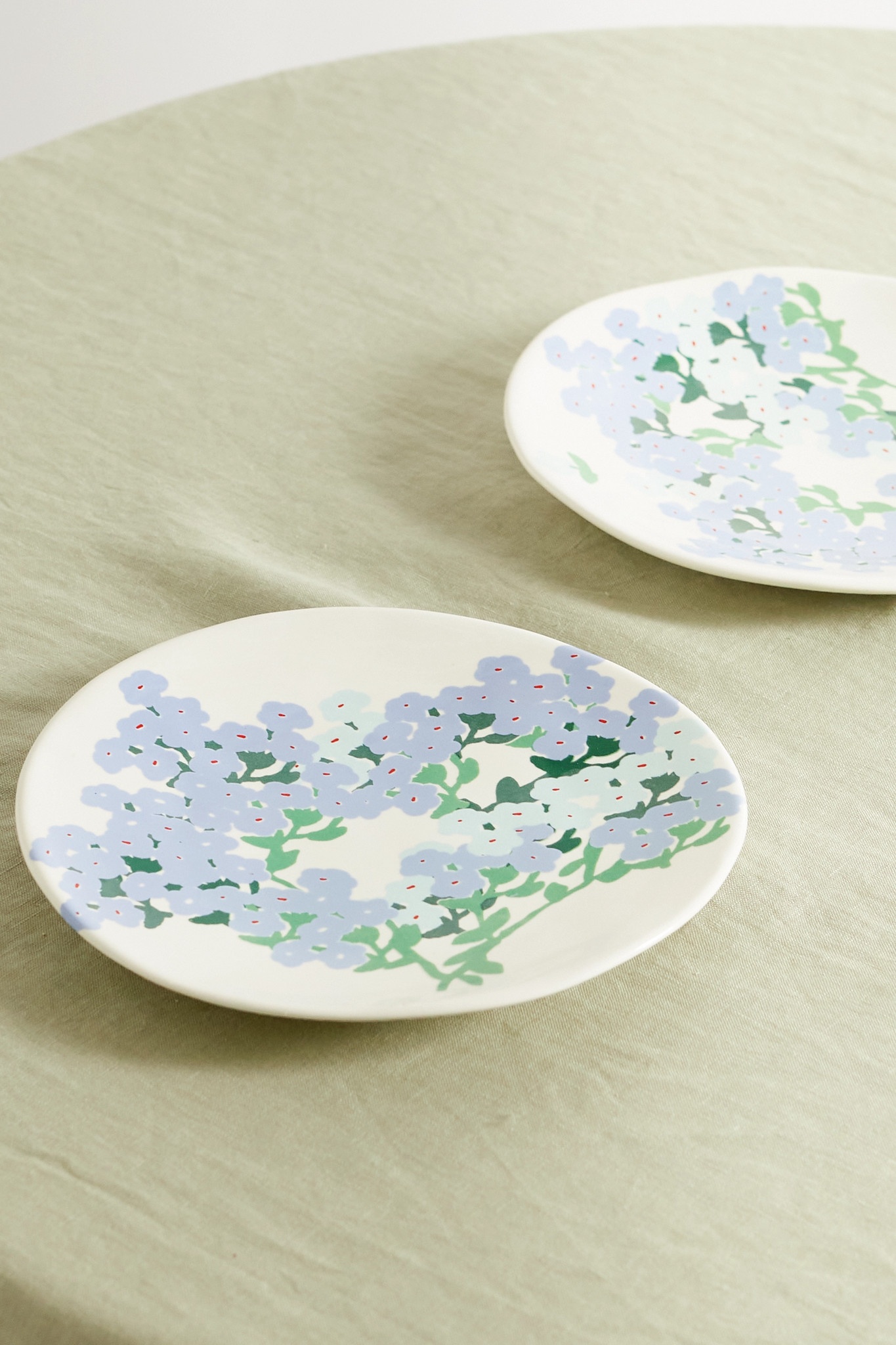 Set of two 19cm ceramic side plates - 1