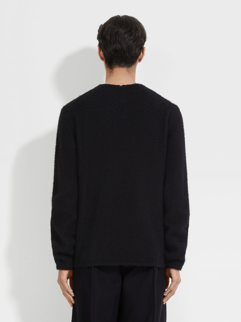 BLACK OASI CASHMERE CREWNECK 5